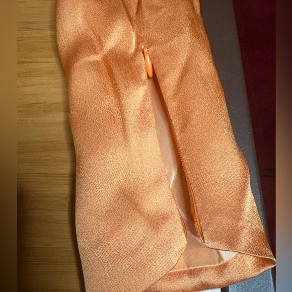 GUC Violante Nessi- Vibrant Orange Long Sleeve Dress. Size US 0 - Picture 6 of 13